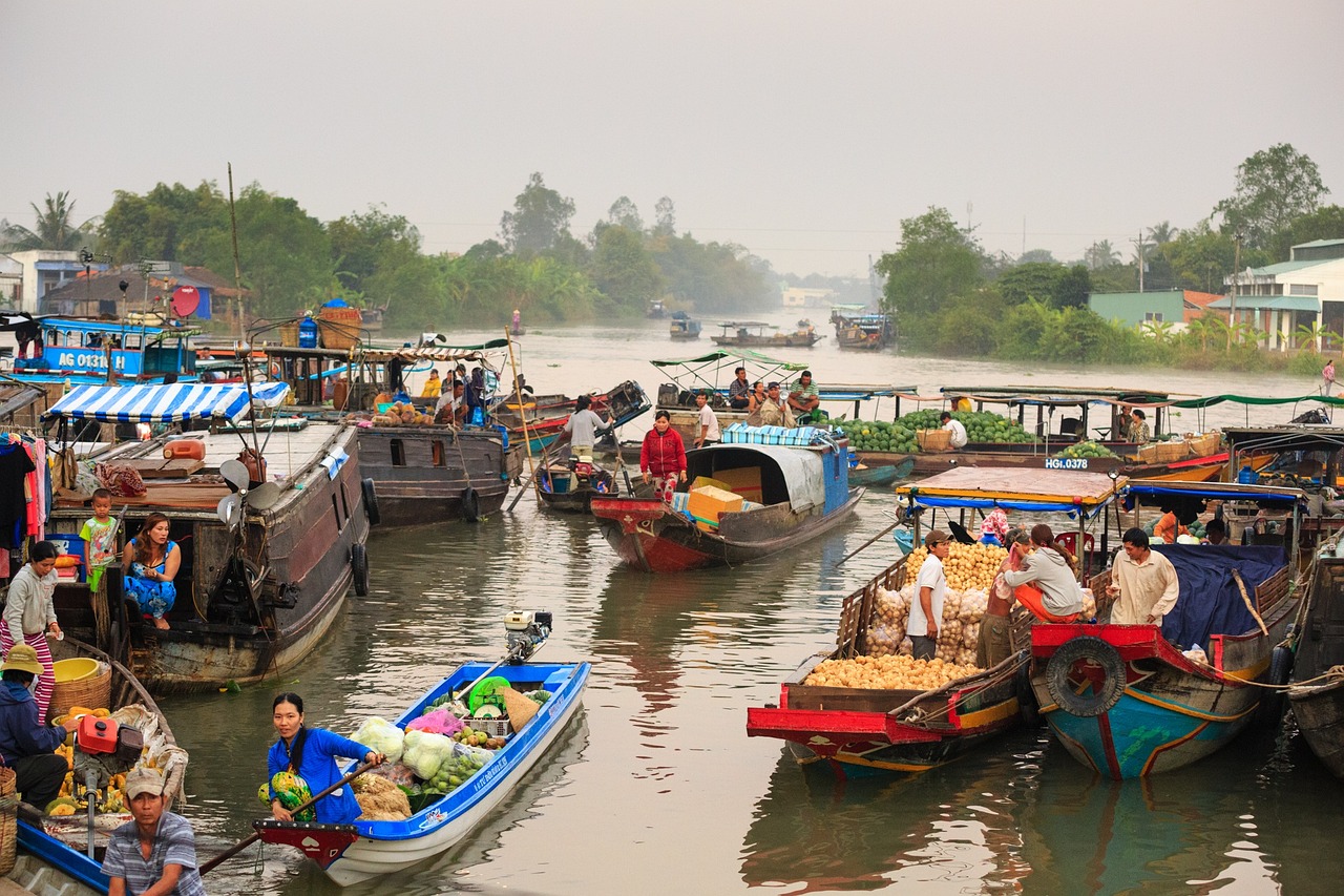 Floating market on the Martapura River