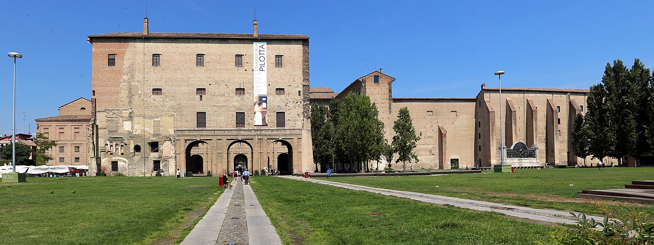 Parma,_palazzo