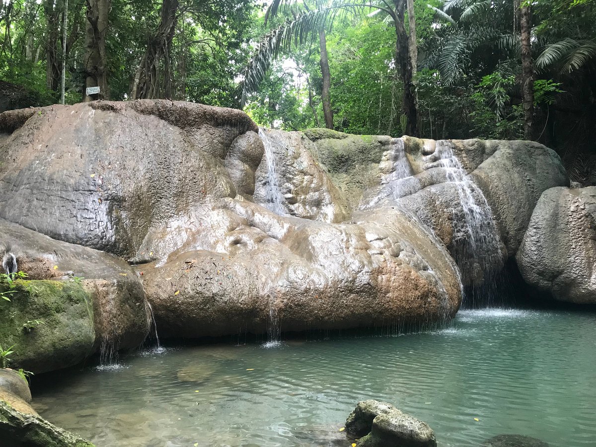 ait-terjun-waterfalls