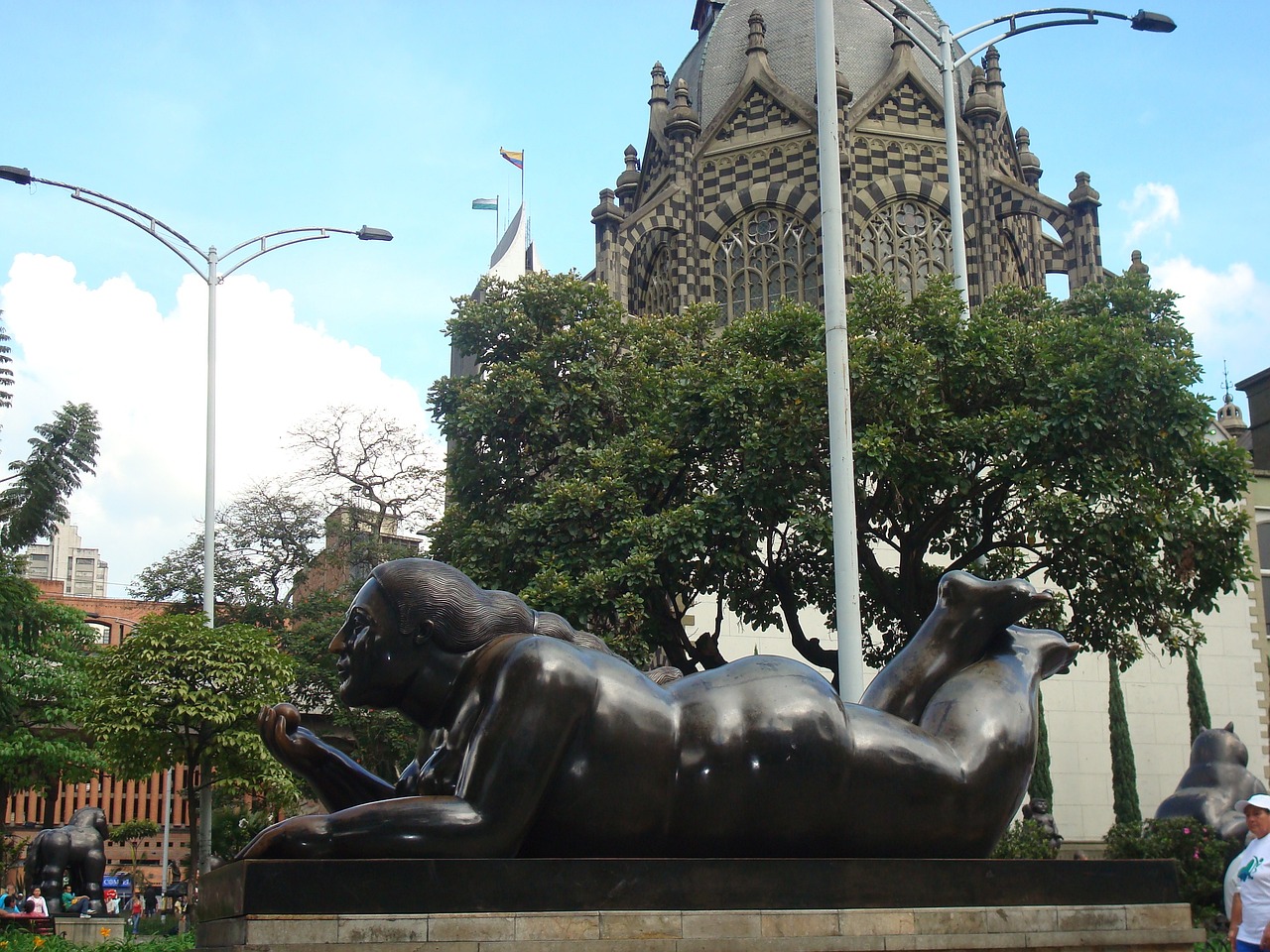 medellin-sculptures