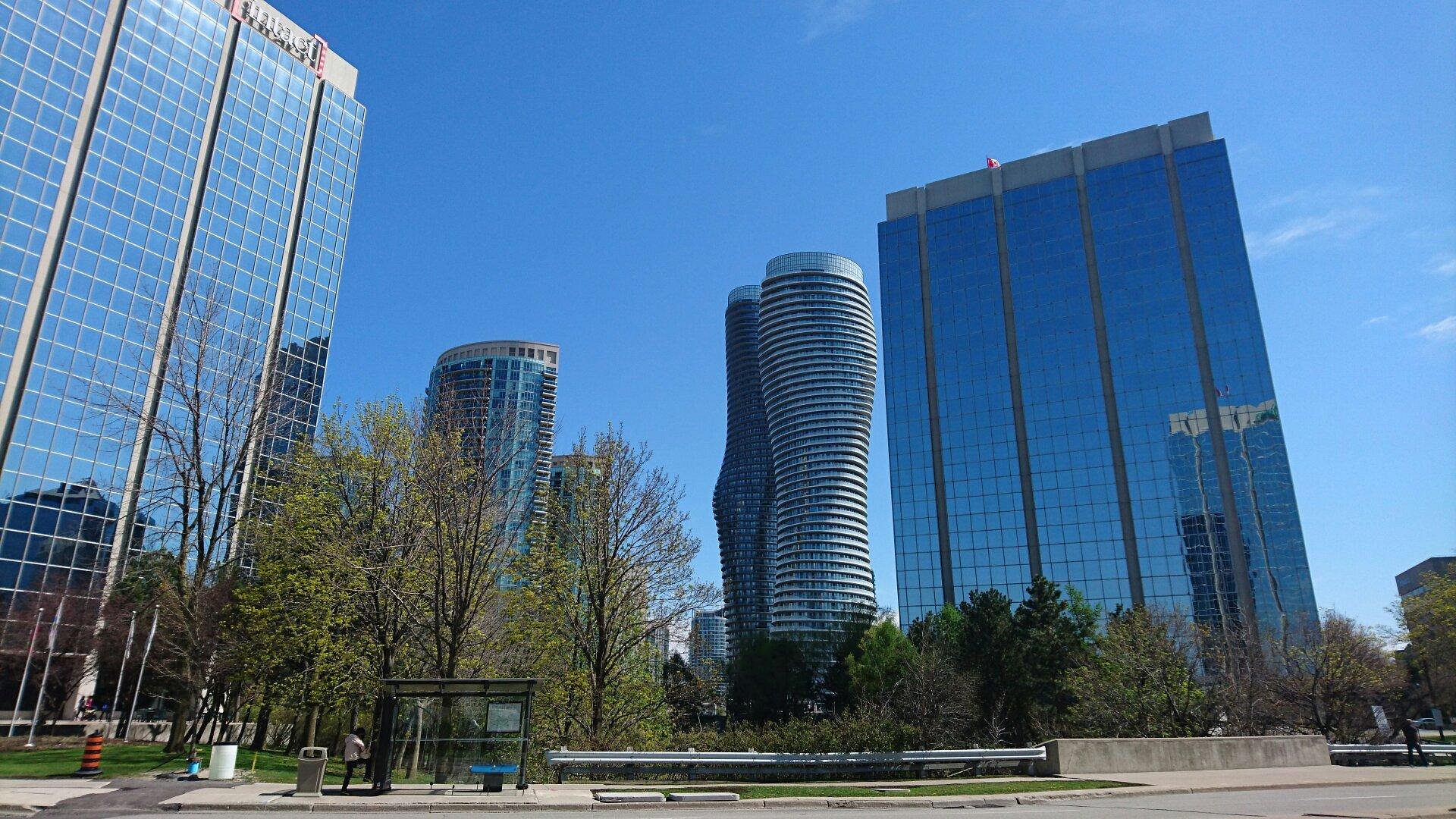 Mississauga_World_Towers