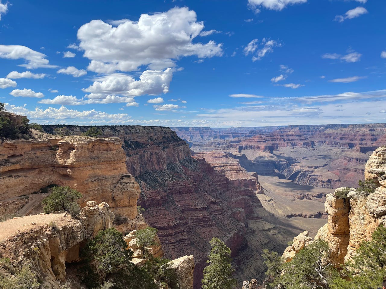 Majestic View of Grand Canyon Majestic View of Grand Canyon