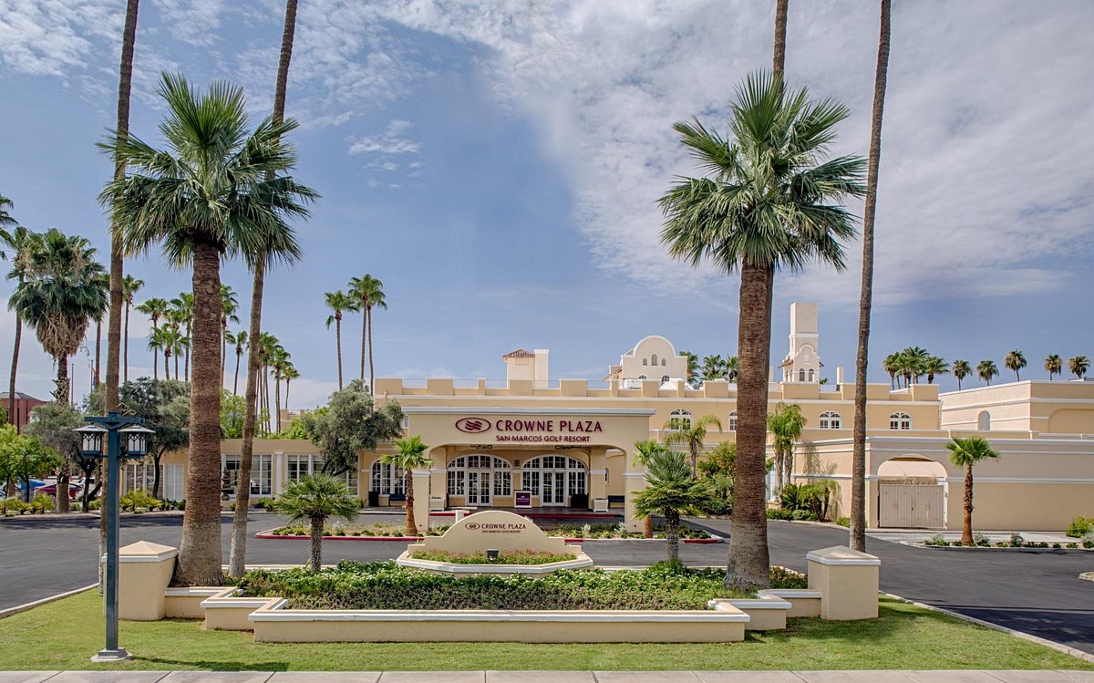 crowne-plaza-san-marcos crowne-plaza-san-marcos