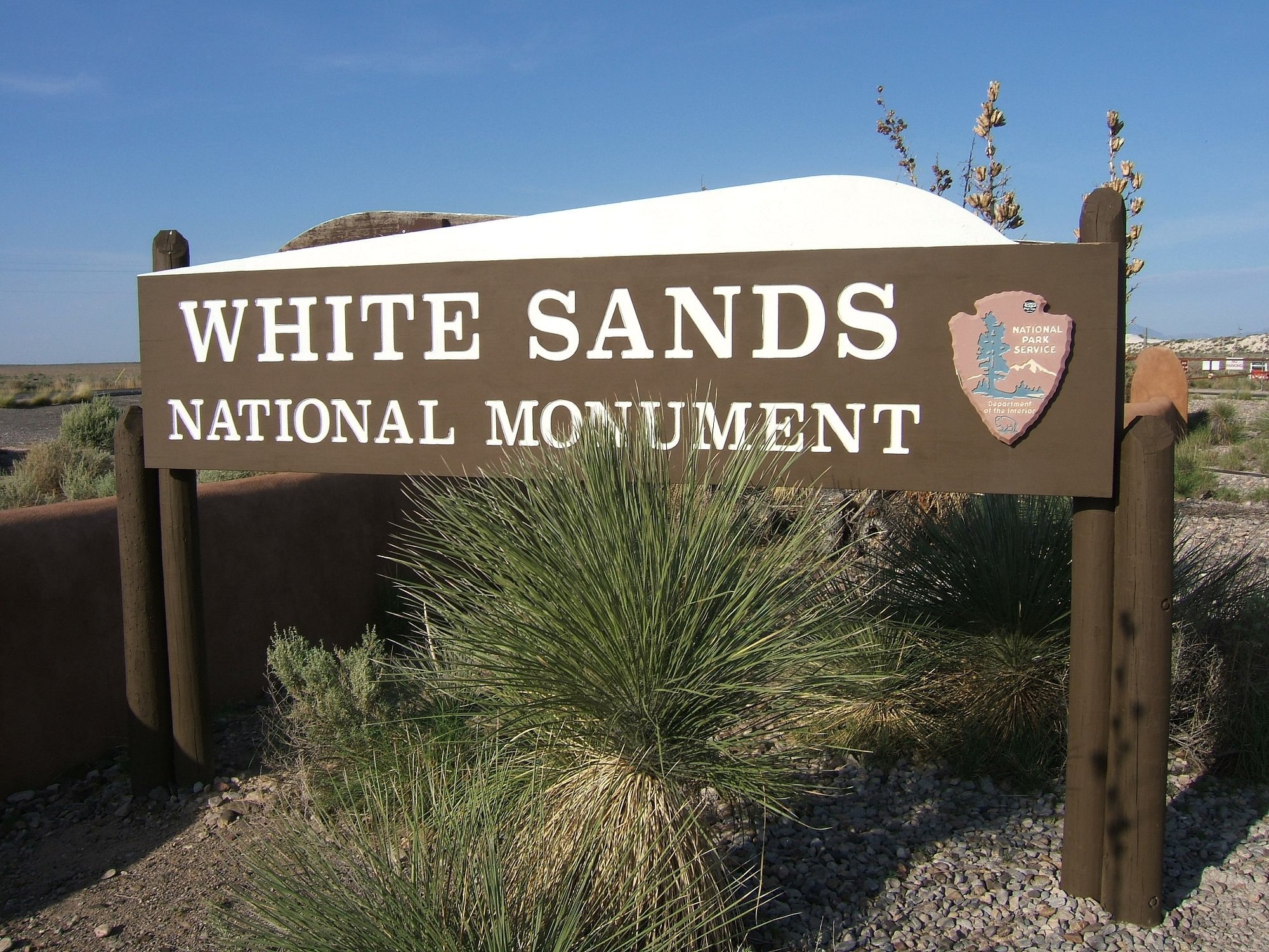 white-sands-national-park-entrance