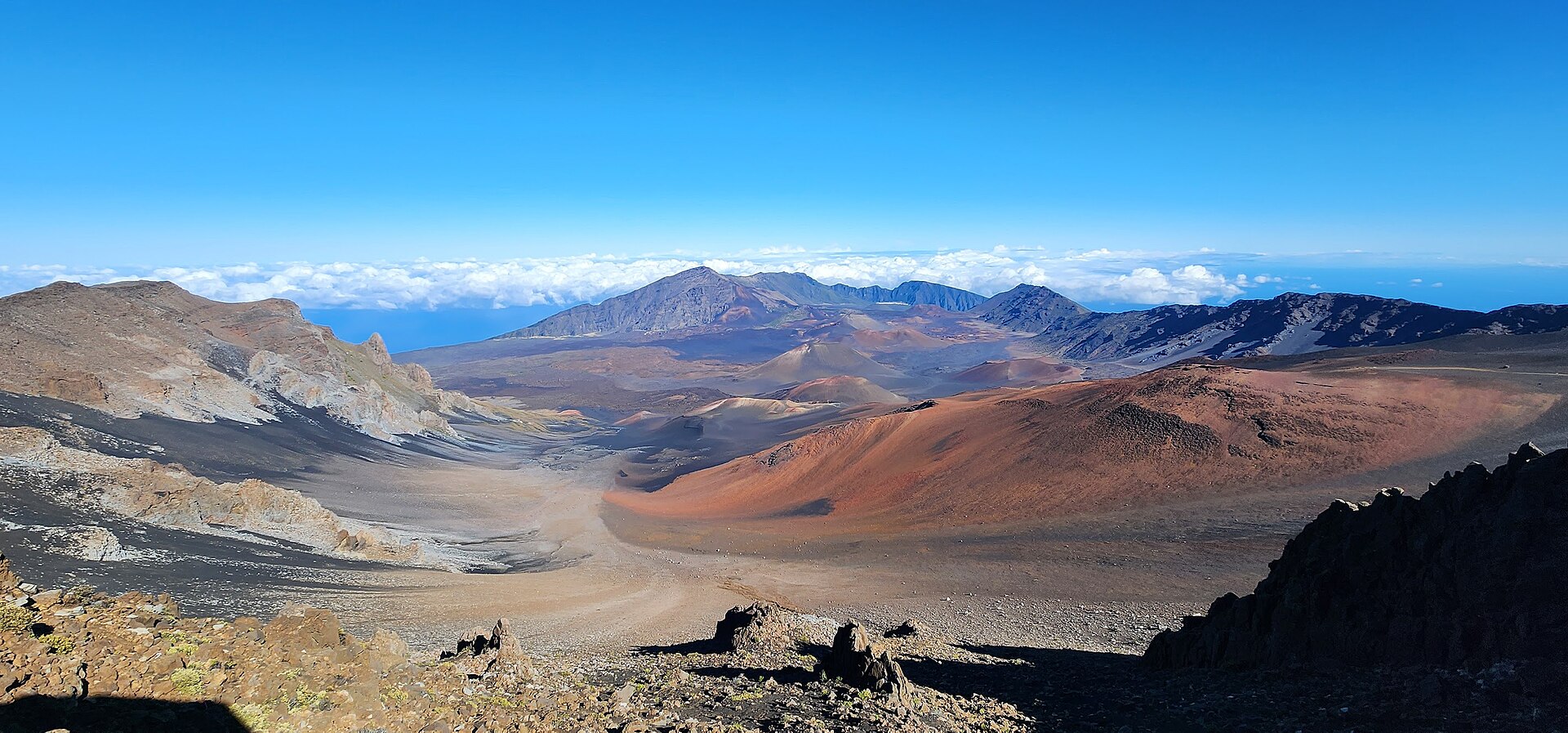 Haleakala_National_Park_Crater Haleakala_National_Park_Crater