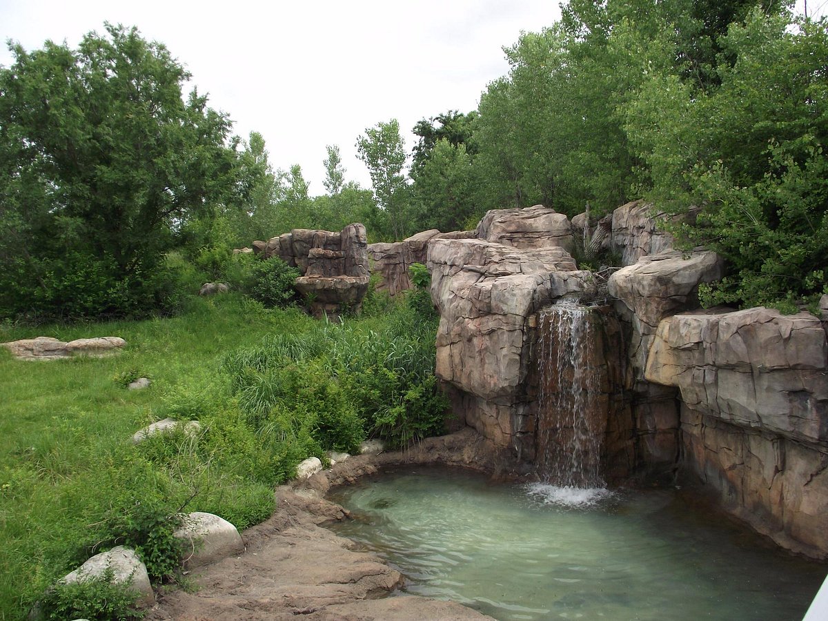 waterfall-at-the-sedgwick waterfall-at-the-sedgwick