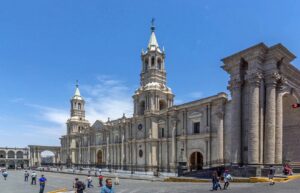 Catedral_Arequipa,_Peru