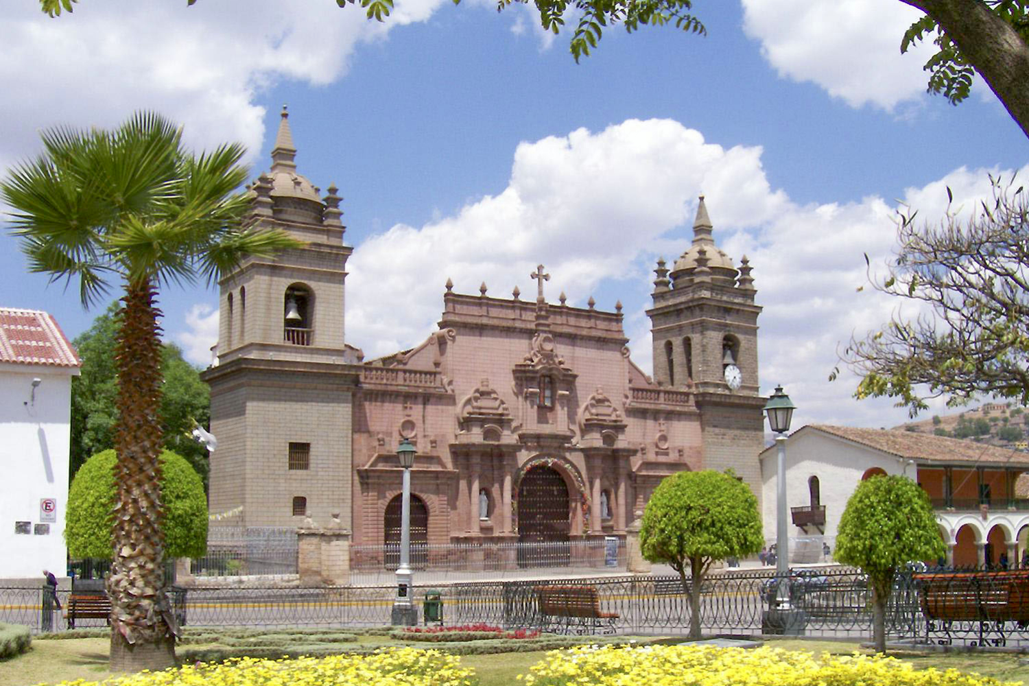 Catedral_de_Ayacucho_(Catedral_Basílica_de_Santa_María)